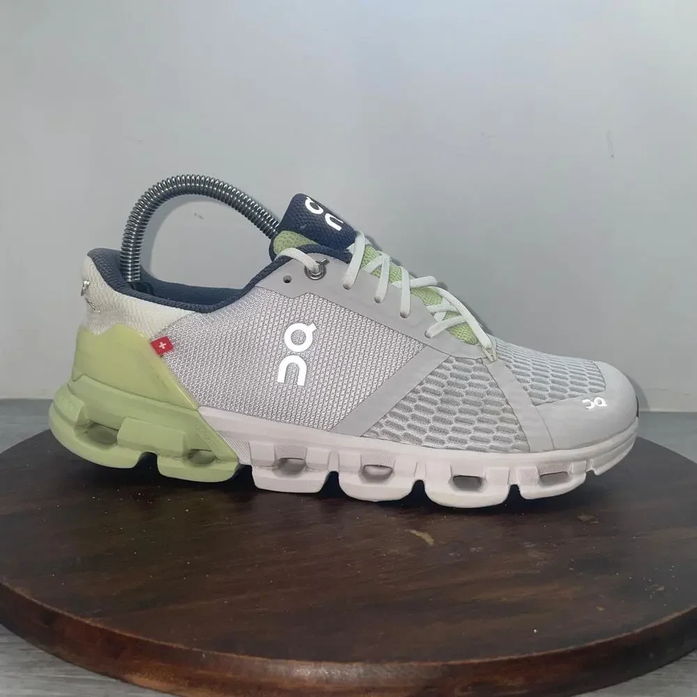 On Cloudflyer Lavender Meadow Women’s Size 7.5 Running Shoes Sneakers 21.99031